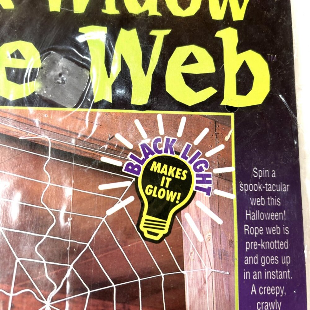 Blk Light White Spiderweb Rope Web Reusable Vintage by Fun World - Picture 6 of 9